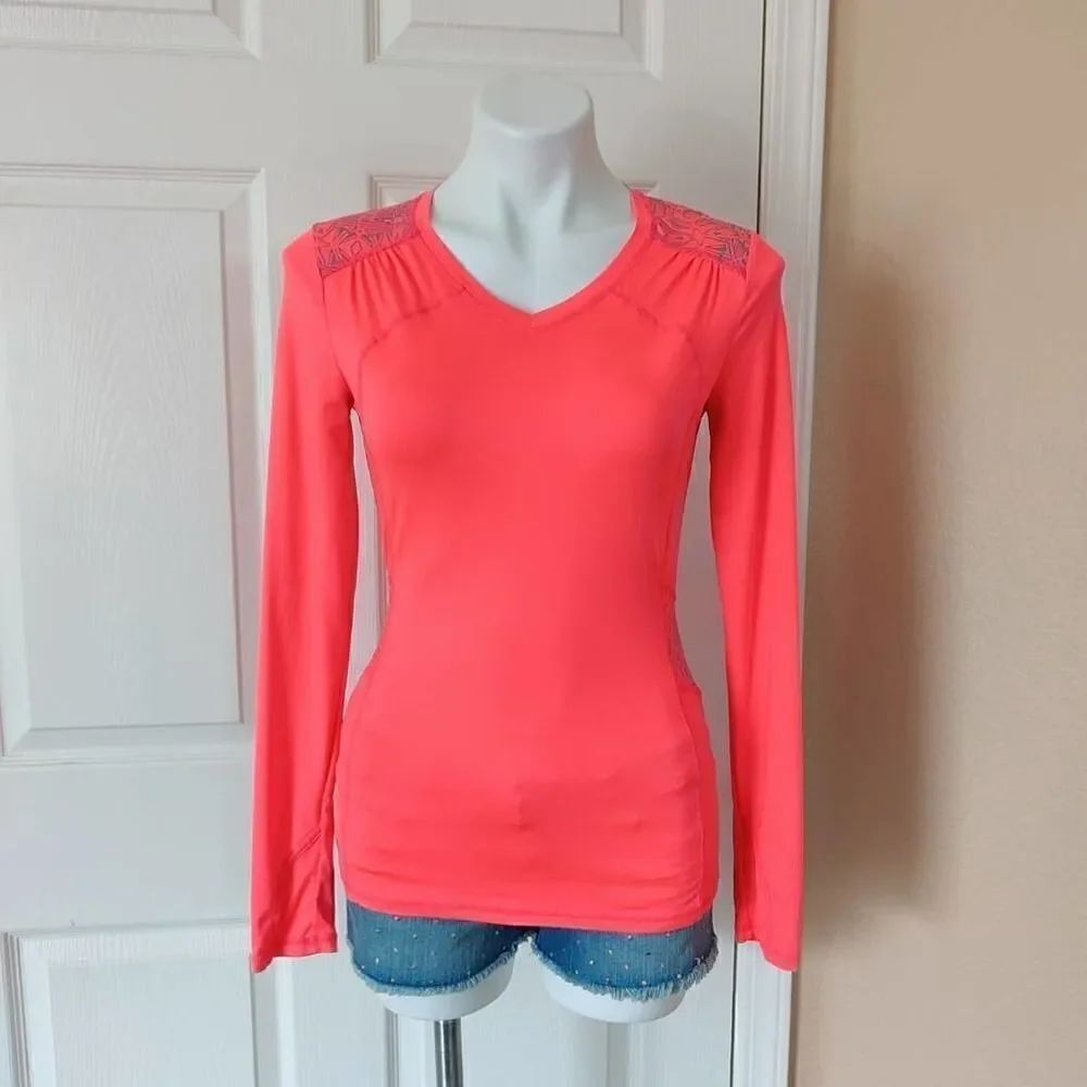 Athleta v-neck bright coral athletic long sleeve top sz XS